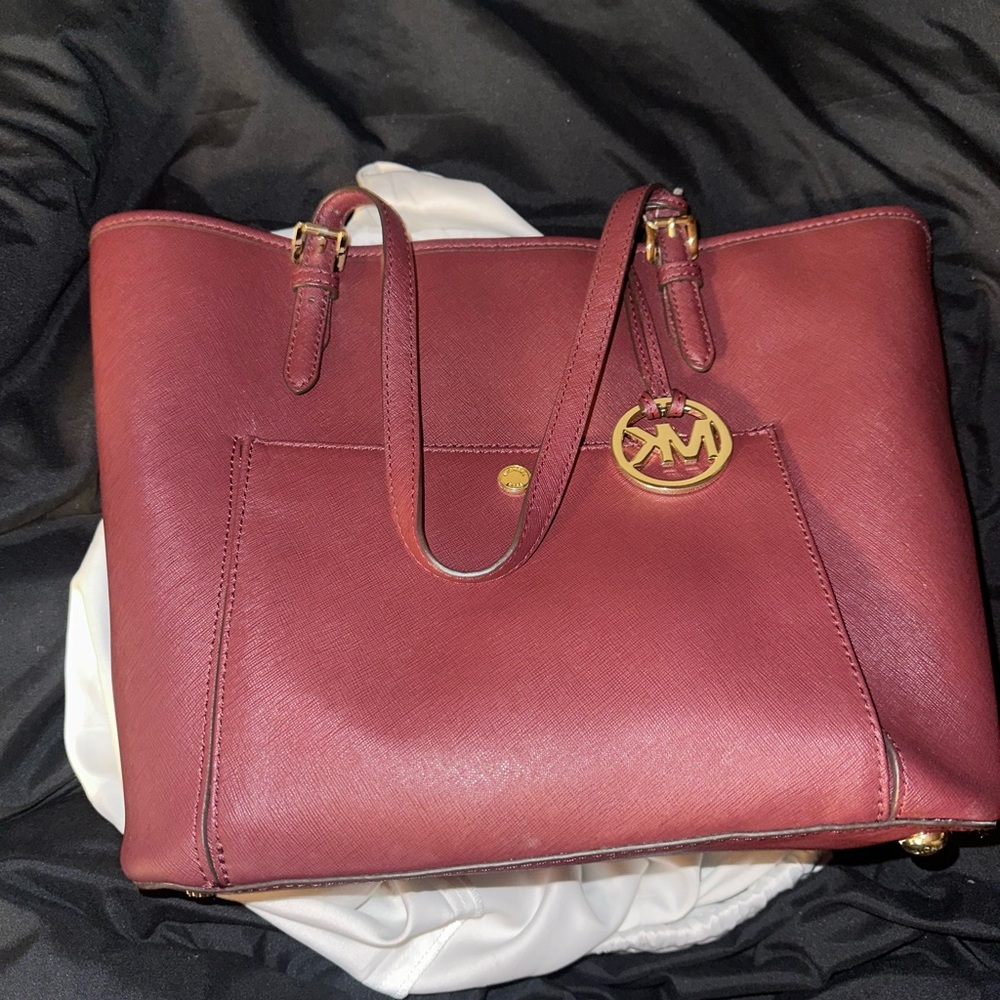 Michael Kors Burgundy Jet Set Tote + Wristlet Wallet – Barely Used Set